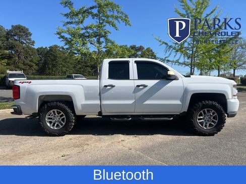 Used 2018 Chevrolet Silverado 1500 Custom w/ Custom Convenience Package image 5