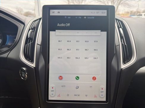 Certified 2024 Ford Edge SEL image 19