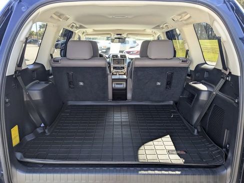Used 2021 Lexus GX 460 Premium image 13