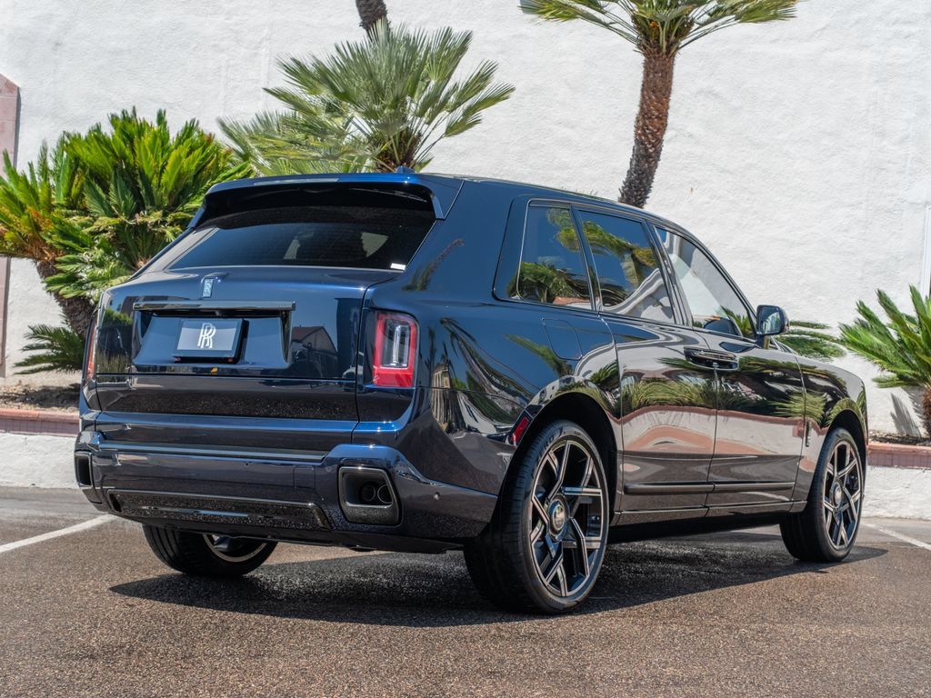 New 2027 Rolls-Royce Cullinan Black Badge AWD/4WD image 2