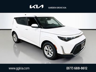 New 2025 Kia Soul LX w/ LX Technology Package