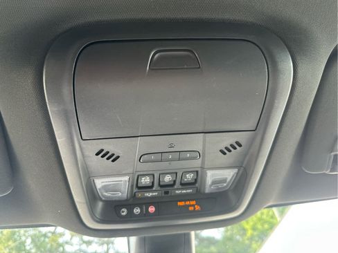 Used 2022 Buick Enclave Essence w/ Experience Buick Package image 43