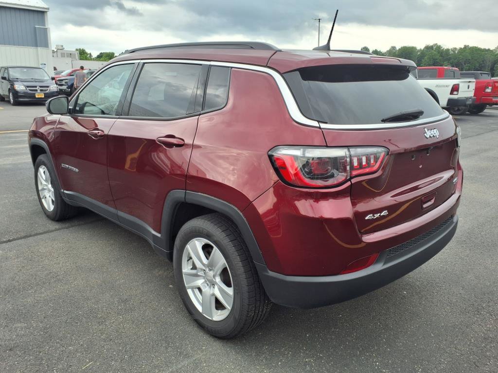 Used 2022 Jeep Compass Latitude w/ Convenience Group AWD/4WD image 7