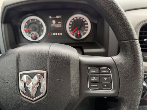 Used 2015 RAM 1500 Express AWD/4WD image 27