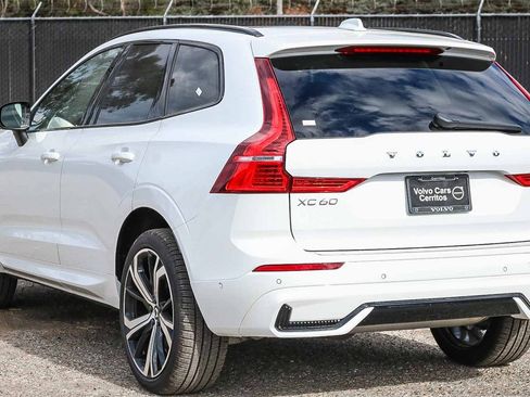 New 2025 Volvo XC60 T8 Ultra w/ Protection Package Premier image 8