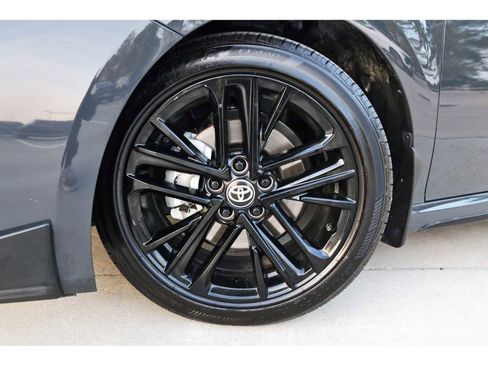 Used 2025 Toyota Camry SE w/ Convenience Package image 29