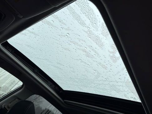 Used 2015 Subaru Forester 2.5i Premium w/ All-Weather Package image 35