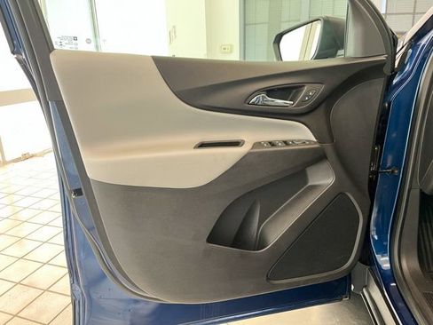 Used 2023 Chevrolet Equinox LS image 14