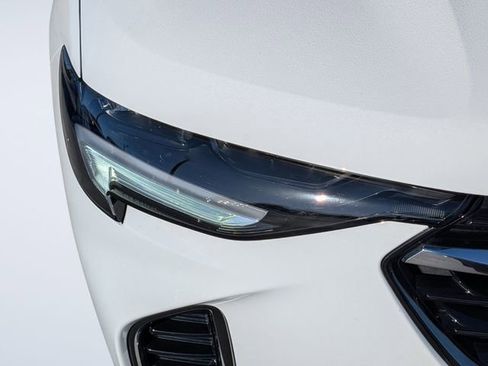 Used 2023 Buick Envision Essence w/ Sport Touring Package FWD image 9