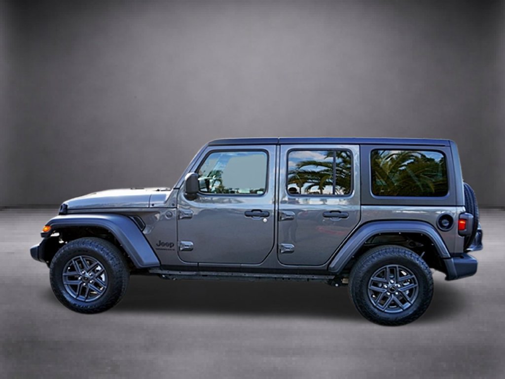 Used 2024 Jeep Wrangler Unlimited Sport AWD/4WD image 9