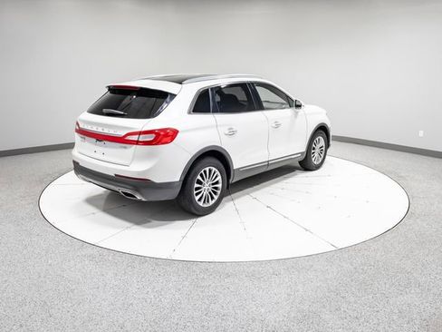 Used 2017 Lincoln MKX Select w/ Select Plus Package image 31