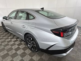 Used 2024 Hyundai Sonata SEL AWD/4WD video 4