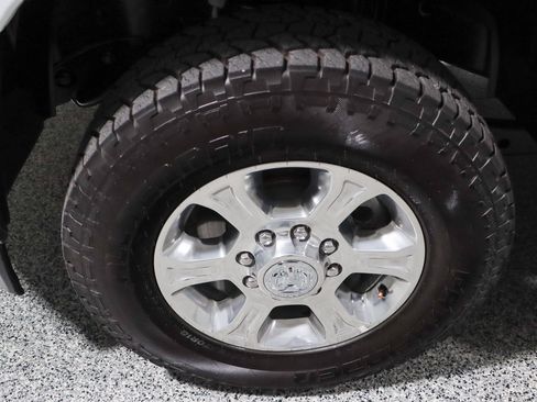 Used 2024 RAM 2500 Big Horn AWD/4WD image 11