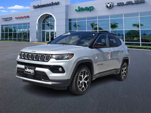 Certified 2024 Jeep Compass Limited w/ Sun and Sound Group image 3