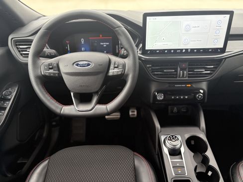 Used 2024 Ford Escape ST-Line w/ Tech Pack #1 AWD/4WD image 5