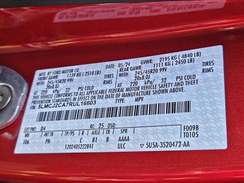 New 2024 Lincoln Corsair Reserve w/ Equipment Group 202A image 17