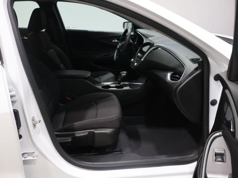 Used 2023 Chevrolet Malibu LT image 23