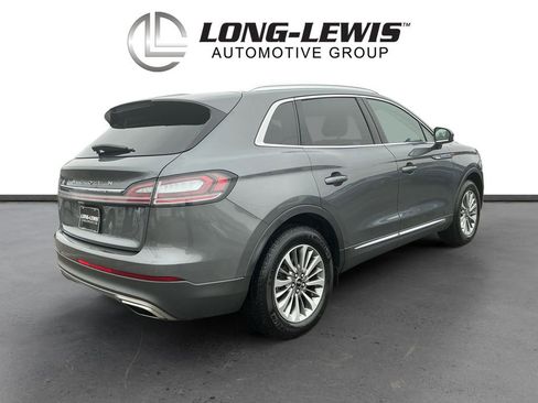Used 2022 Lincoln Nautilus FWD w/ Premium Package image 7