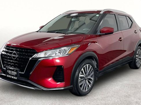 Used 2022 Nissan Kicks SV FWD image 14