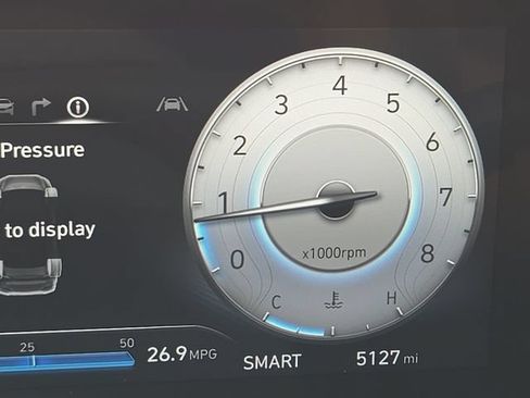 Certified 2025 Hyundai Elantra SEL FWD image 26
