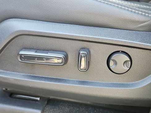 Used 2023 Honda Pilot Touring image 31
