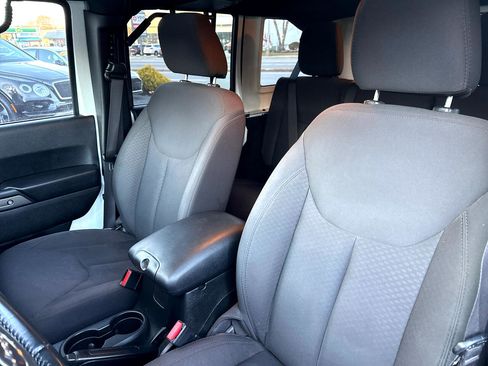 Used 2016 Jeep Wrangler Unlimited Sport w/ Quick Order Package 24S image 16