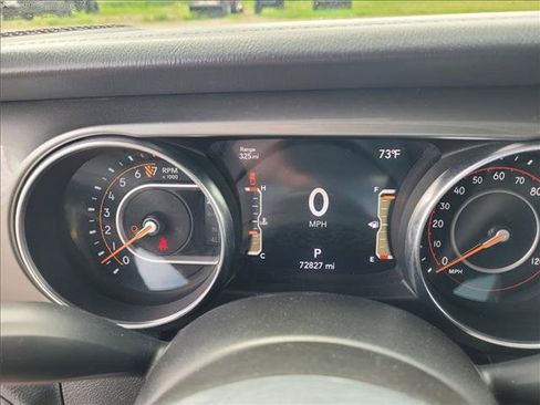 Used 2022 Jeep Gladiator Overland w/ Cold Weather Group AWD/4WD image 20