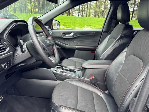 Used 2023 Ford Escape ST-Line image 10