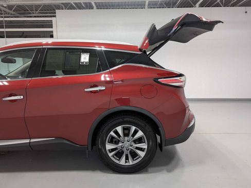 Used 2018 Nissan Murano SL w/ Moonroof Package AWD/4WD image 11