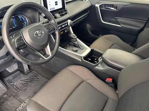 Certified 2025 Toyota RAV4 SE w/ Convenience Package AWD/4WD image 9