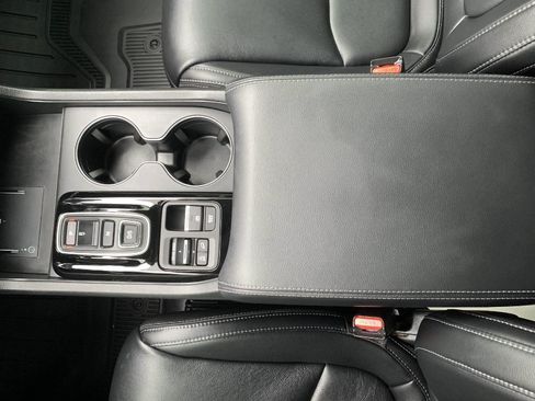 Used 2023 Honda Pilot EX-L image 28