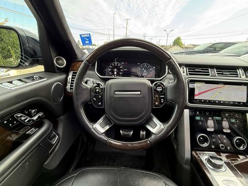 Used 2019 Land Rover Range Rover Autobiography image 22