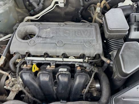 Used 2010 Hyundai Santa Fe GLS w/ Summer Event Pkg 21 AWD/4WD image 35