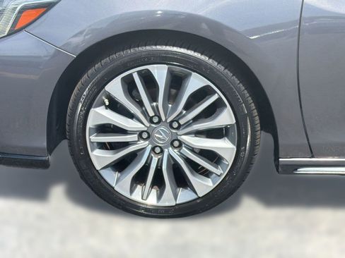 Used 2018 Acura RLX w/ Technology Package FWD image 11