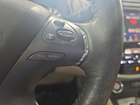 Used 2019 Nissan Murano Platinum w/ Cargo Package FWD image 18