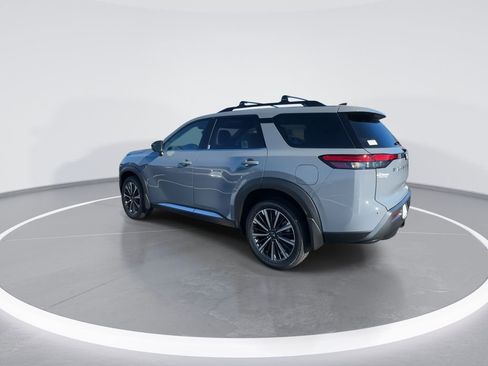 New 2026 Nissan Pathfinder Platinum image 6