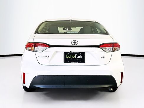 Used 2024 Toyota Corolla LE image 7