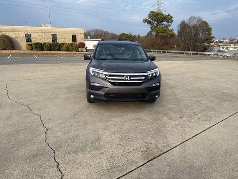 Used 2017 Honda Pilot EX-L image 6