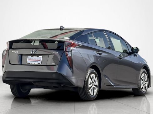 Certified 2016 Toyota Prius Two image 5