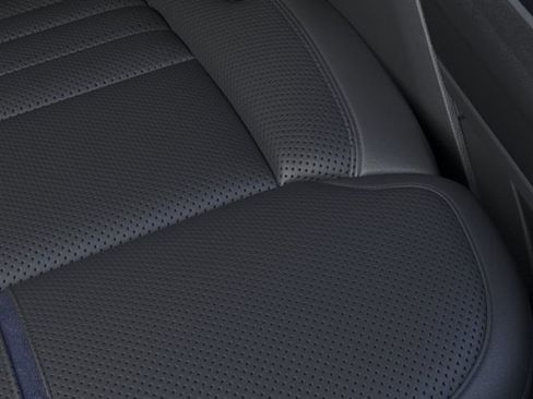 New 2025 Ford F150 Platinum w/ FX4 Off-Road Package image 16