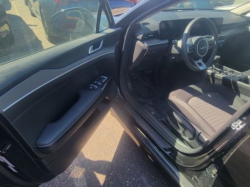 Used 2025 Kia K5 LXS image 3