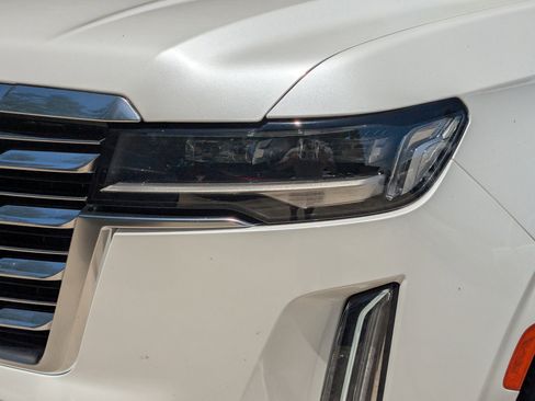 Used 2022 Cadillac Escalade Premium Luxury Platinum image 24