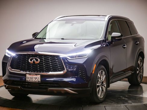 Used 2022 INFINITI QX60 Luxe w/ Cargo Package FWD image 1