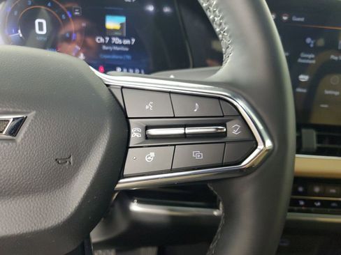 Used 2025 Chevrolet Equinox ACTIV w/ Safety and Technology Package image 24