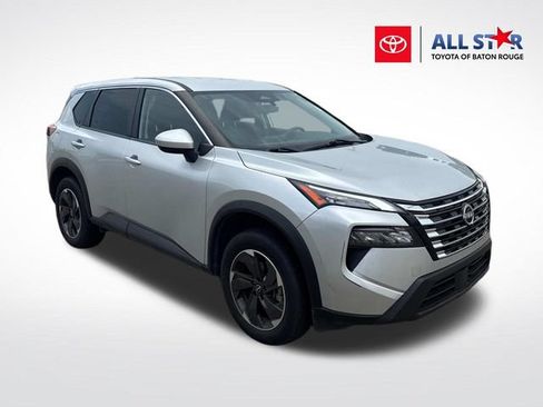 Used 2024 Nissan Rogue SV FWD image 1