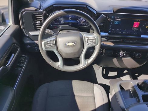 Used 2024 Chevrolet Silverado 2500 LT image 15