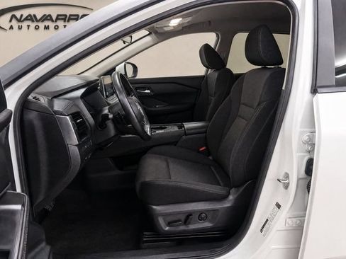 Used 2024 Nissan Rogue SV FWD image 13