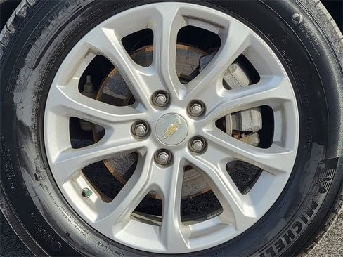 Used 2020 Chevrolet Equinox LT image 17