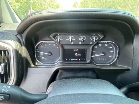 Used 2019 GMC Sierra 1500 SLE w/ SLE Value Package AWD/4WD image 18