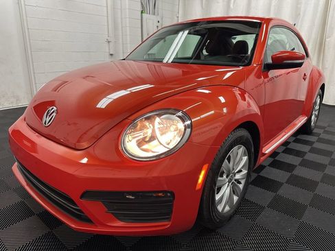 Used 2019 Volkswagen Beetle 2.0T S image 4
